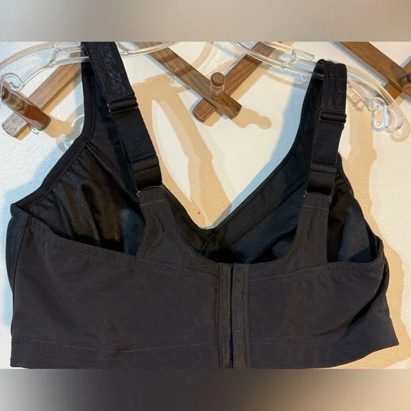 Glamorise Lace Bras - lot of 3 size 40D no underwire 2 black lace and 1 tan bra - Picture 3 of 8